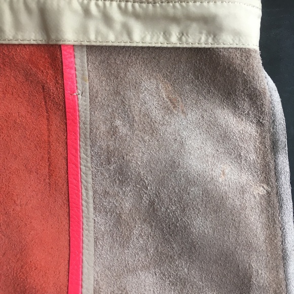 Genuine unlined leather two-tone color block tote - Picture 7 of 8